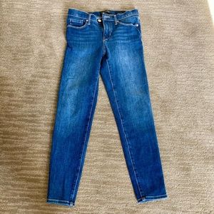 Banana Republic Medium Wash Mid rise skinny jean size 25